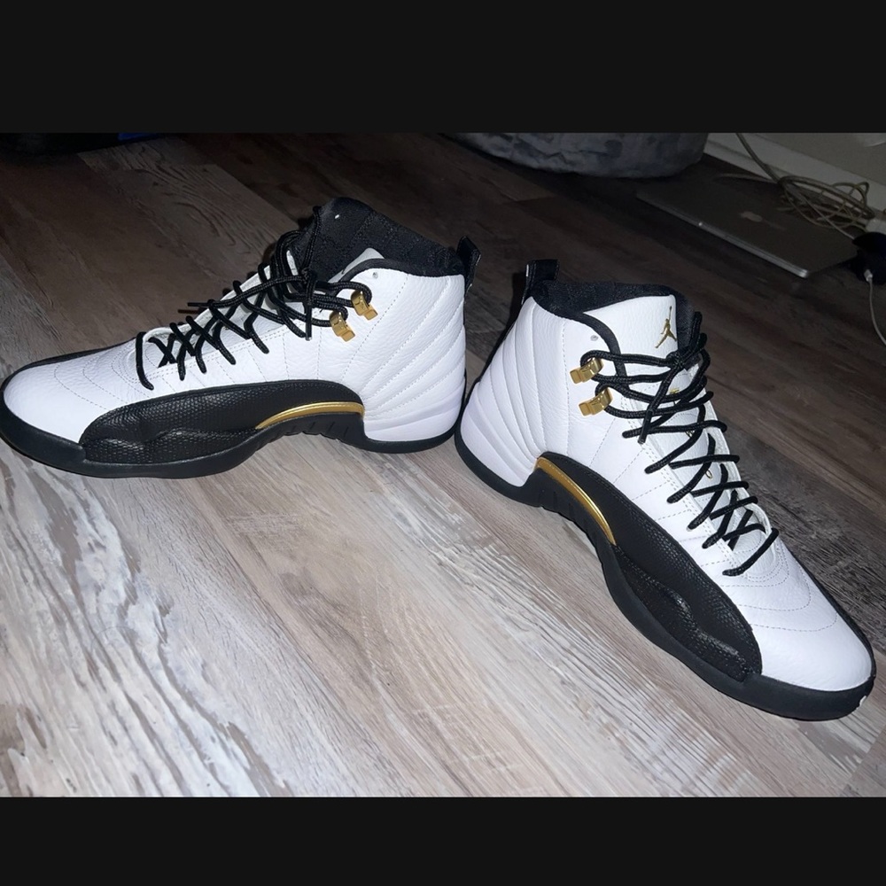 AIR JORDAN 12 RETRO 'ROYALTY Sz 11